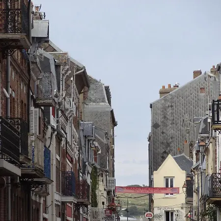 Holiday home La Houlotte, Maison De Pecheur A 200m De La Plage!